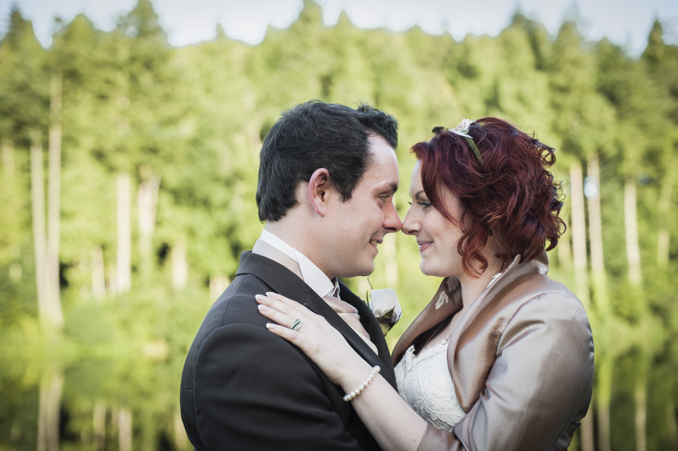 Vicki & Owain wedding Canada Lake Lodge-77